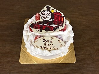 静岡県菊川市パンと洋菓子のお店『Bake and Cake ぱふ』キャラクターケーキ