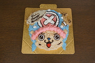 静岡県菊川市パンと洋菓子のお店『Bake and Cake ぱふ』キャラクターケーキ